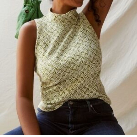 Anthropologie Tops - Anthropologie Swirl Pattern Tank Top in Green and Cream